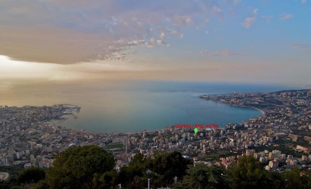 Queens Land Hotel Jounieh Exterior photo
